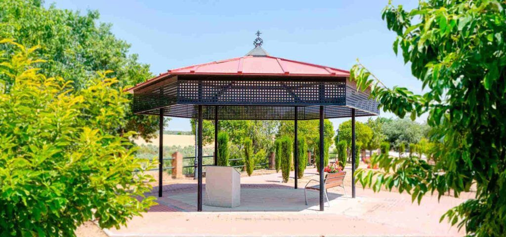 Parque de las Cuevas en Ventas de Huelma, Granada