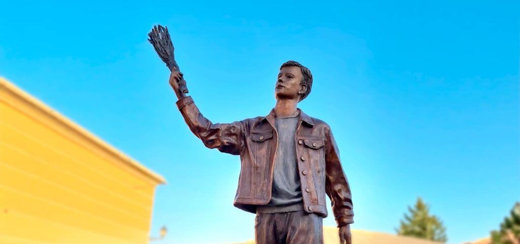 Estatua de La Candelaria en Ventas de Huelma, Granada